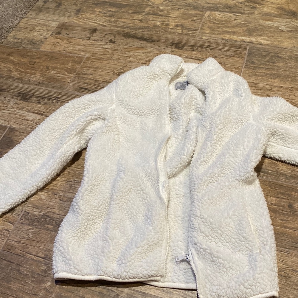 Women’s White Fluffy Jacket